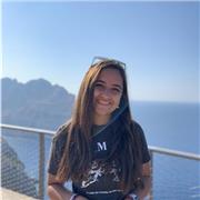 Hola! Soy una estudiante de bachillerato y llevo un año enseñando. Es algo que me gusta mucho y por esa razón, me encantaría poder dar clases!